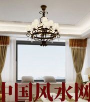 咸宁卧室镜面吊顶影响夫妻财运？